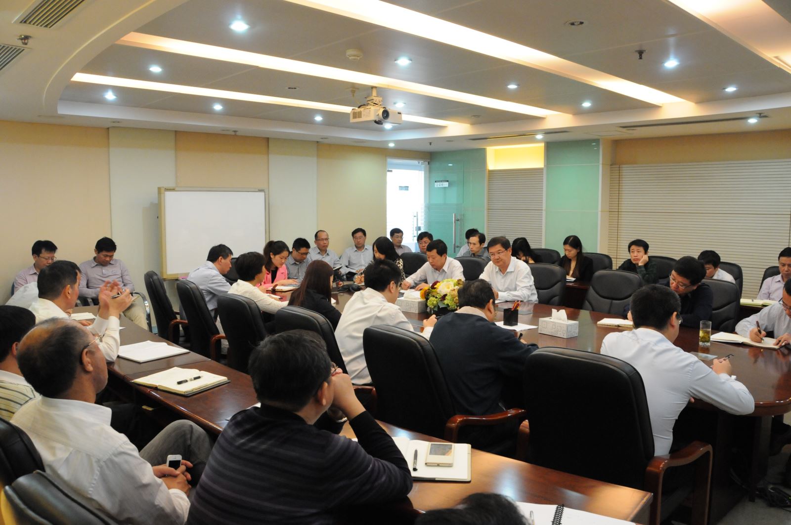 10月办公会上海 J9国际集团(中国)-官方网站