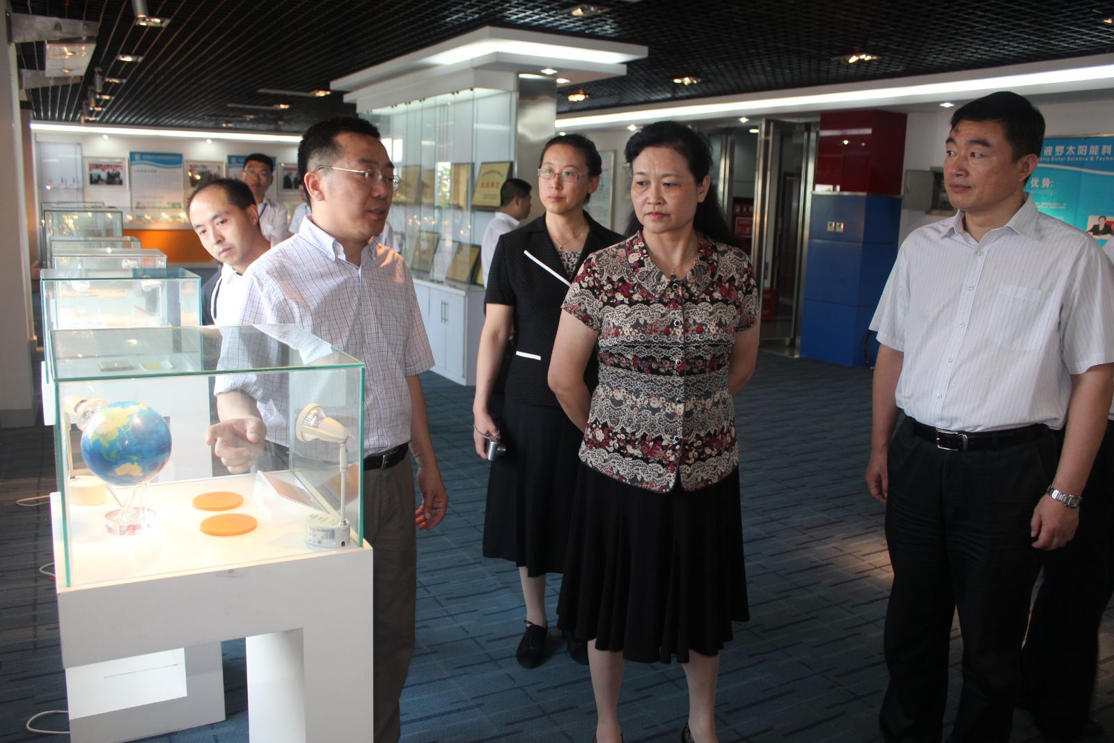 参观四川阿波罗展厅 J9国际集团(中国)-官方网站