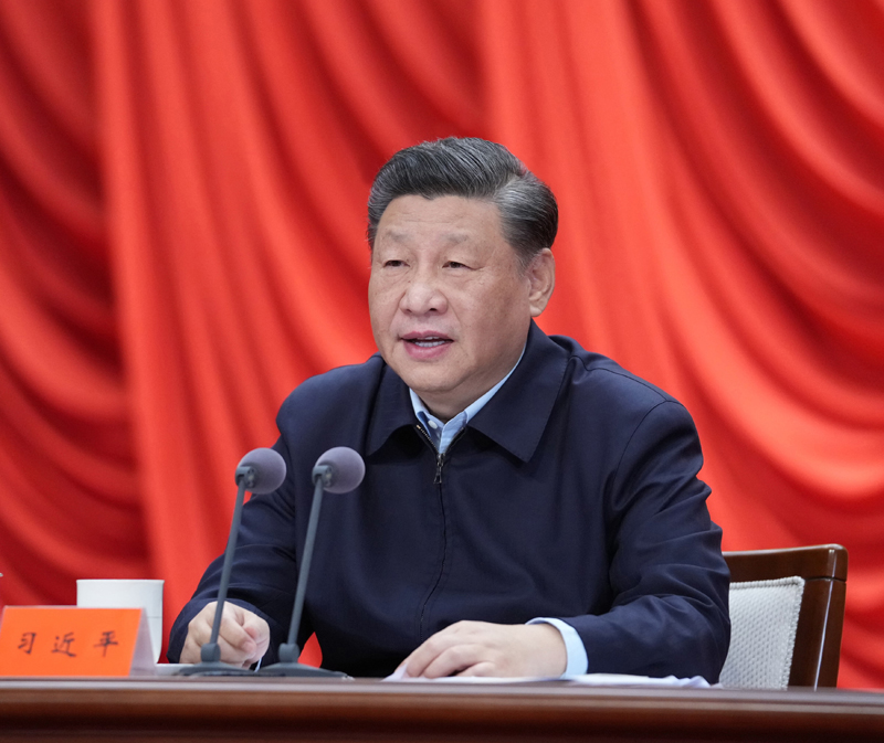 3月1日，2022年春季学期中央党校（国度行政学院）中青年干部培训班在中央党？。中共中央总书记、国度主席、中央军委主席习近平在开班式上颁发沉要讲话。新华社记者 申宏 摄